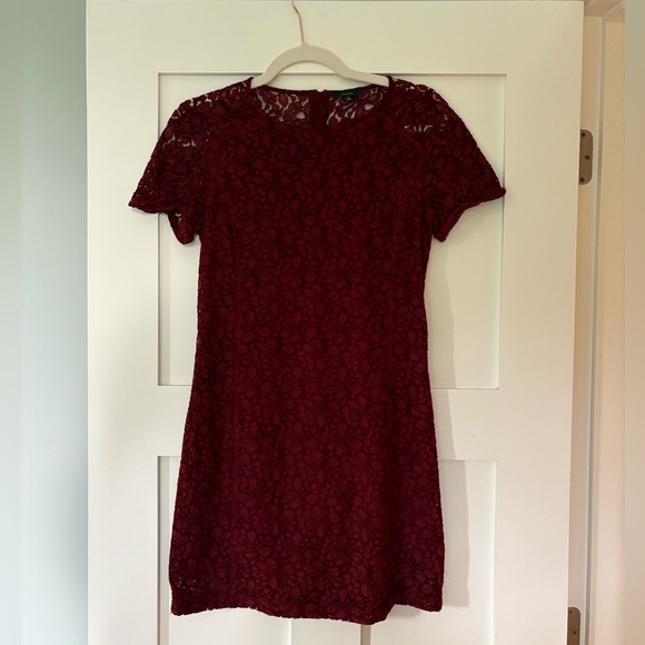 Aritzia Talula Burgundy Red Lace Mini Dress Sz 4 - Picture 2 of 8